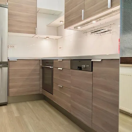 Pretty & Modern By The River Apartment