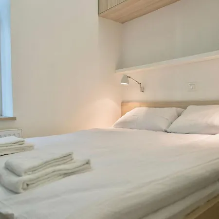 Pretty & Modern By The River Apartman Ljubljana