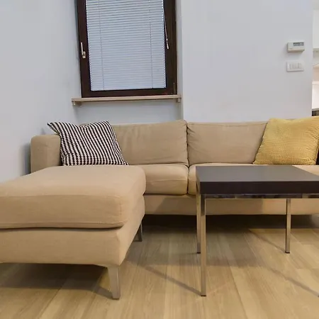 Daire Pretty & Modern By The River